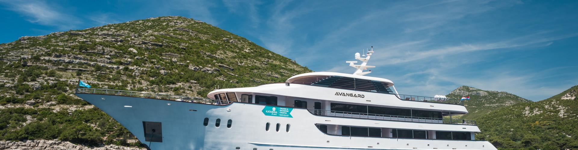 Deluxe Superior cruiser MV Avangard- motor yacht