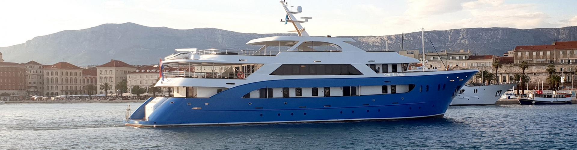 Deluxe cruiser MV San Antonio- motor yacht