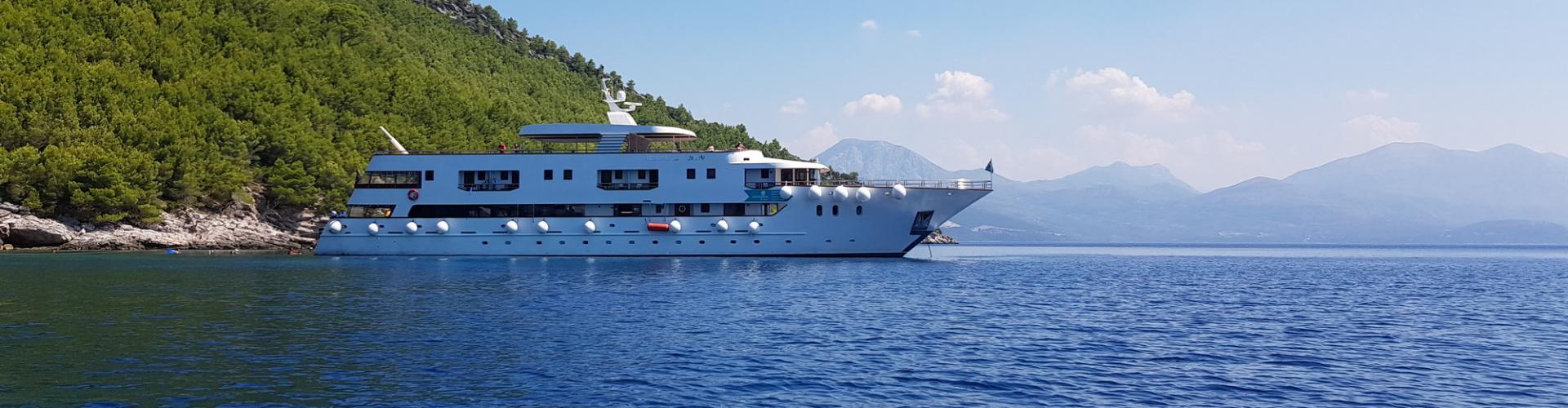 2018. Deluxe Superior cruiser MV Adriatic Sun