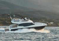 motor boat Prestige 420 Fly Šibenik Croatia
