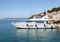 motor boat Yaretti 2210 Split Croatia