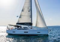 sailboat Dufour 430 Šibenik Croatia