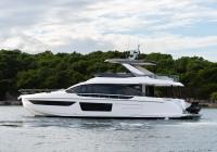 motor boat Azimut 68 Šibenik Croatia