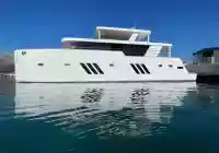 motor boat Ocean Beast 65 Fly Trogir Croatia