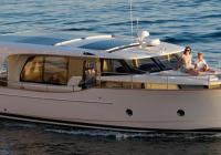 motor boat Greenline 40 Pula Croatia