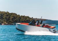 motor boat De Antonio D28 Open Trogir Croatia