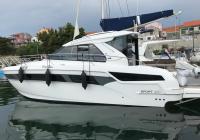 motor boat Bavaria 400 Coupe Šibenik Croatia
