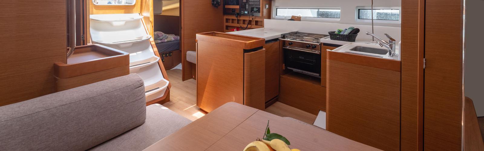 2023. Sun Odyssey 440