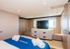 Azimut 60 2023  charter
