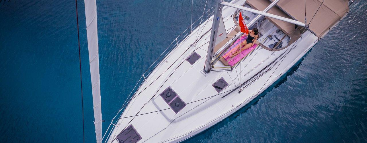 sailboat Sun Odyssey 440