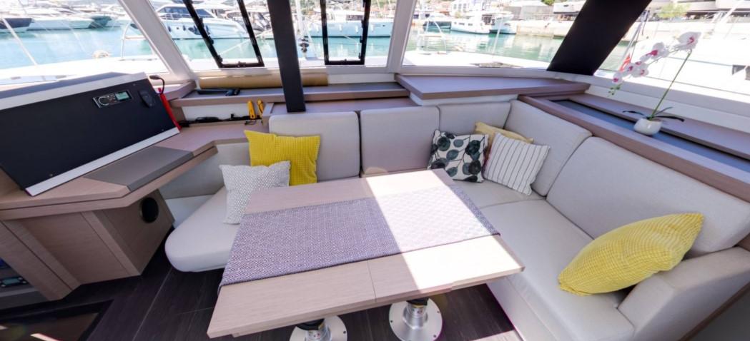 catamaran Fountaine Pajot Astréa 42