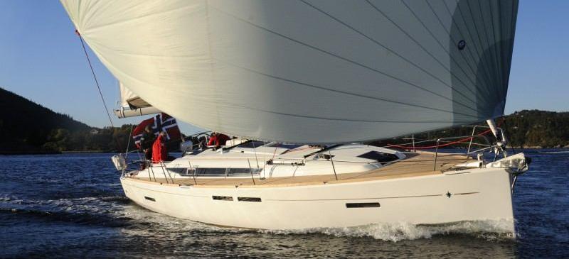 sailboat Sun Odyssey 409